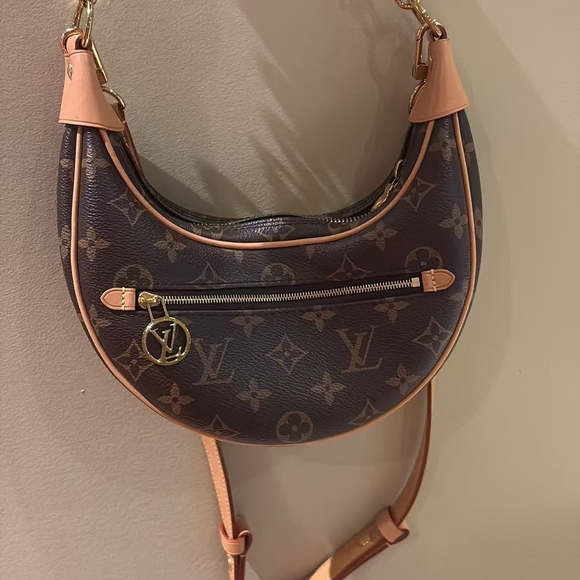 Louis Vuitton Handbags - Louis Vuitton Brown Monogram Women's Bag